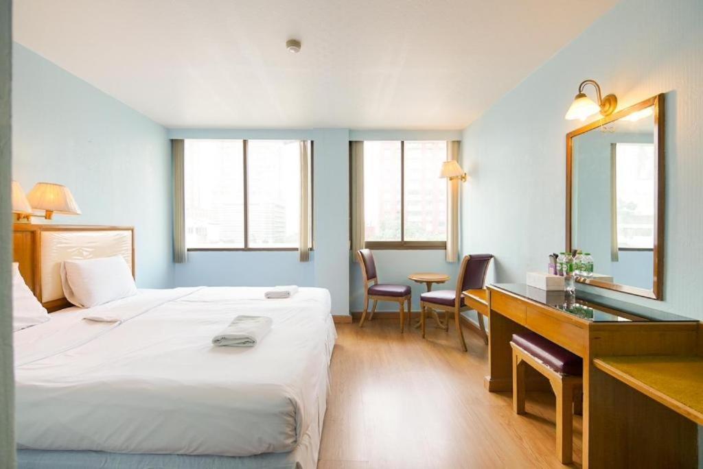 Wish Inn Chidlom V วิช อินน์ ชิดลม 2 Банкок Екстериор снимка